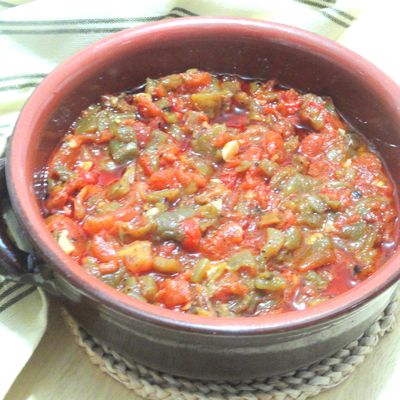Chakchouka makliya aux poivrons et tomates à l'ail/ Plat Algérien
