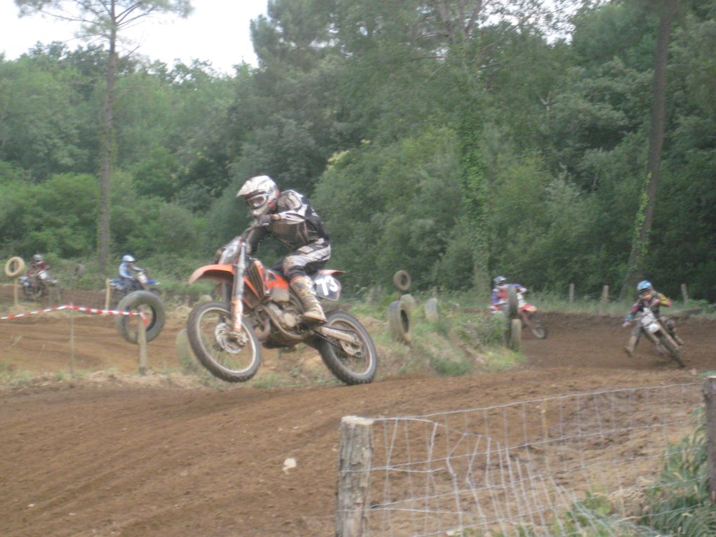 2010 - Le dimanche 27 juin Moto-cross à La Flèche SérieB