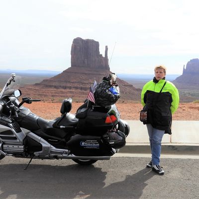 Goldwing Unsersbande - Un couple et une moto dans le Wild West américain 06 jour -  De Kayenta, monument Valley à Moab