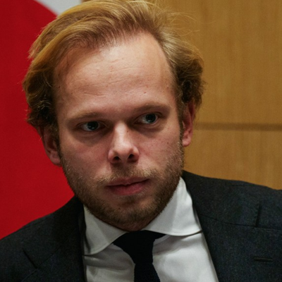 Macron au WEF : il veut commencer a ponctionner l'épargne des Français !