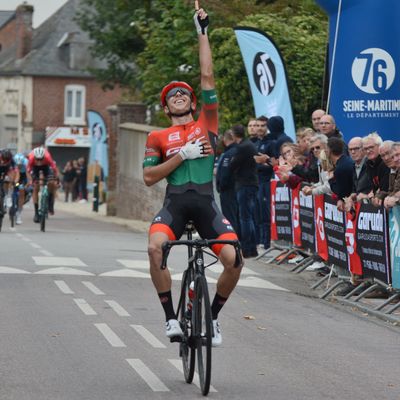 Quelques résultats des coureurs 28 à l'extérieur