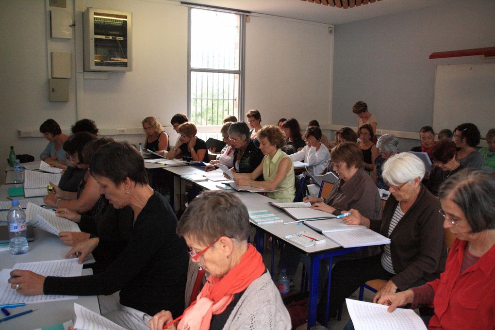 Entre exercices et répétitions, des stagiaires qui travaillent dur !