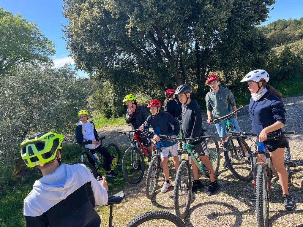 SÉJOUR OPTION EPS À FONTAINES DE VAUCLUSE - &quot;Folio d'une semaine de déglingos !&quot;