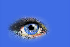 Oeil bleu de la planète bleue