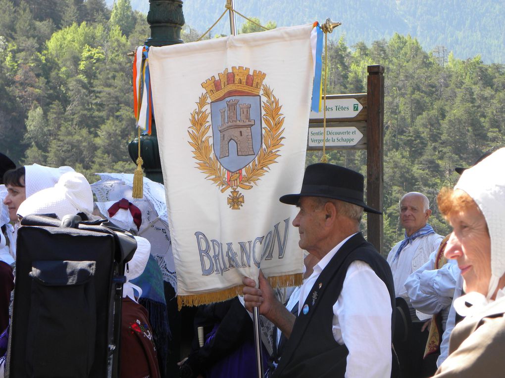 Album - Chants et traditions populaires des Alpes