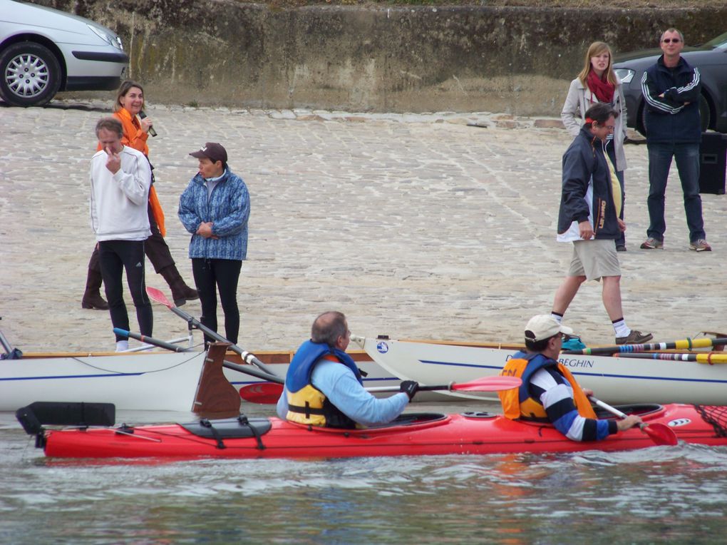 Canoës (tradi. ou à pédales), kayaks et pirogues...