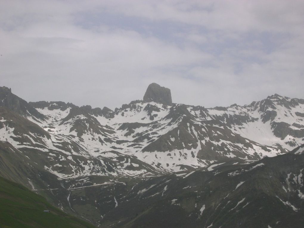 Encore des vues superbes des Alpes, prises par notre duo de choc en Facel III Anne-Marie et Bertrand... 