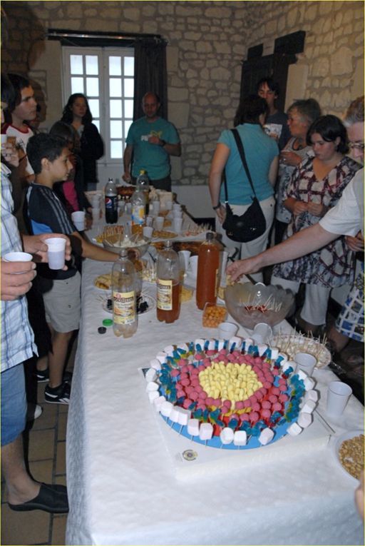 Journée Tir à l'Oiseau 2010/2011, assemblée générale de fin de saison et repas, le tout au Parc du Verger.