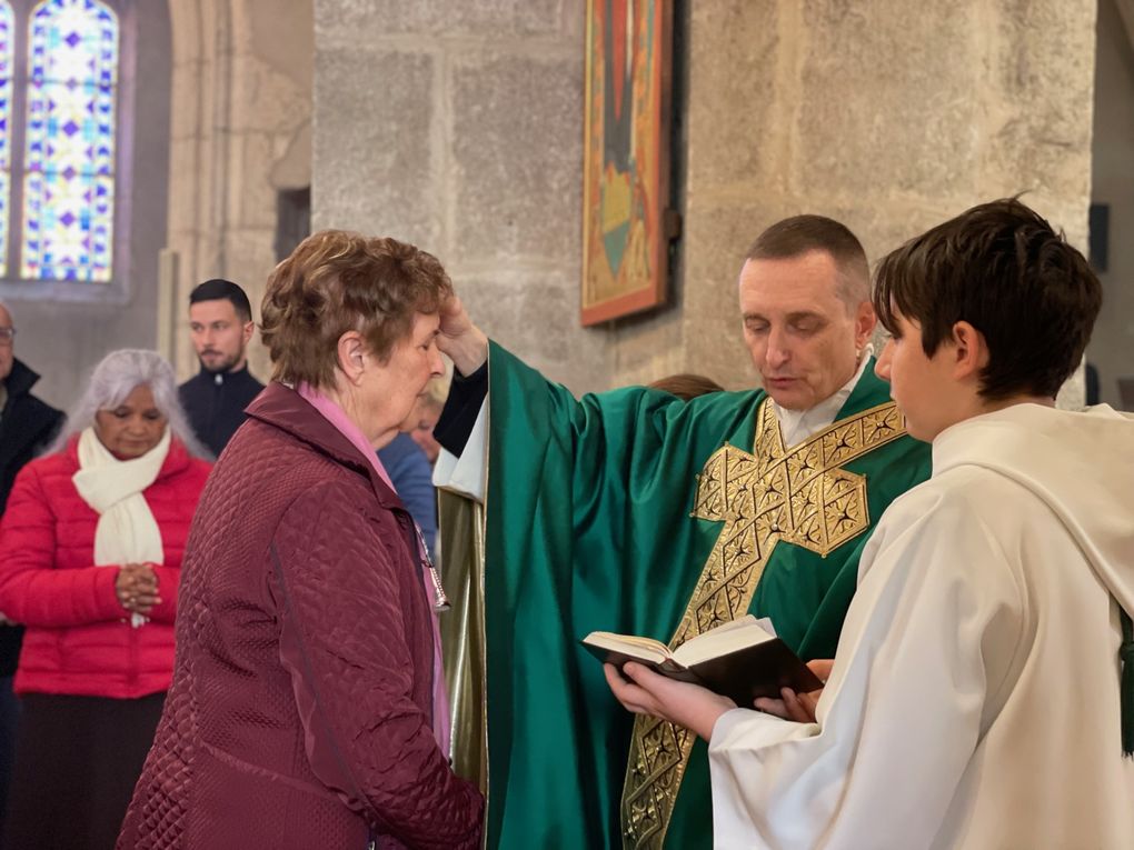 Sacrement des malades au cours de la messe de ce dimanche.