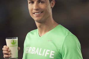 Herbalife est fière de devenir le Partenaire Nutritionnel Officiel de Cristiano Ronaldo, Star Internationale du Foot!