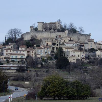 Mane, Alpes de Haute Provence (Voyages en camping-car)