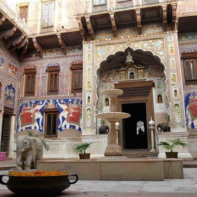 Fatehpur, 18 Janvier 2019. Inde à vélo. La journée des Haveli à Mandawa et Fatehpur.