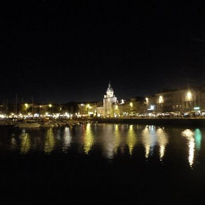 134. Un dernier soir sur le port...