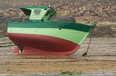 " Bateau deux verts " Portsall finistère 