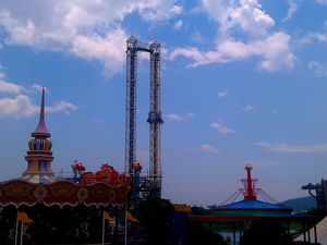 &quot;HAPPY VALLEY &quot;Parc D'attraction le plus grand de Chine