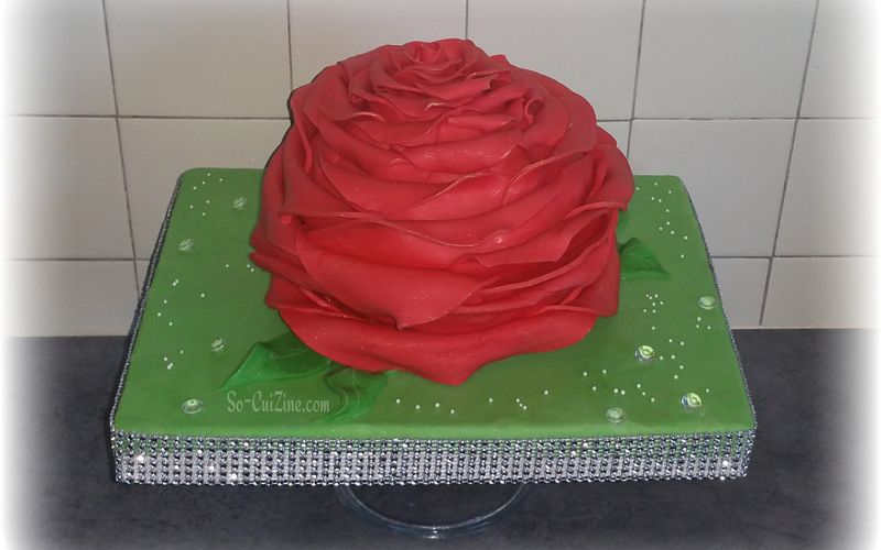 Rose Cake - Pate a sucre