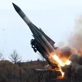 Guerre en Ukraine : une portée de 300 km, doté d'ogives à fragmentation de 220 kg... L'armée ukrainienne ressuscite un missile soviétique pour contrer les forces russes