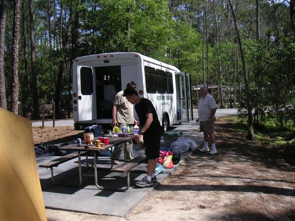 Arriv&eacute;e au camping et Dowtown Disney.