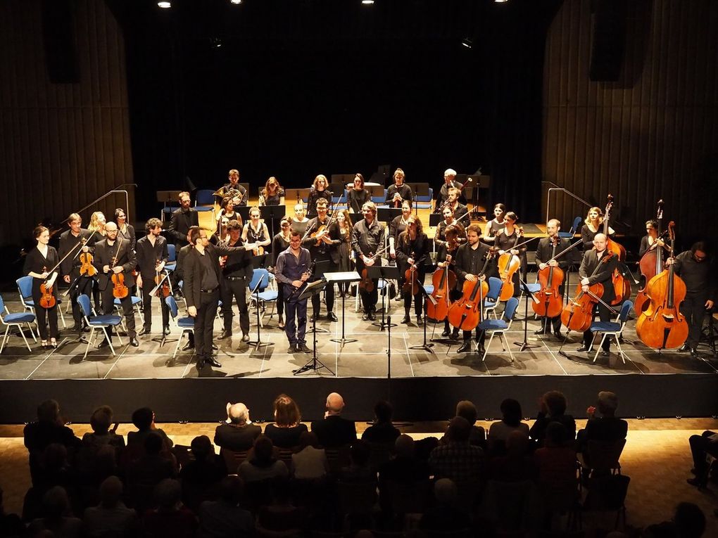 18h30   Mozart, concerto pour clarinette par Jonathan Gleyse et l'EOD, dirigé par Flavien Boy.