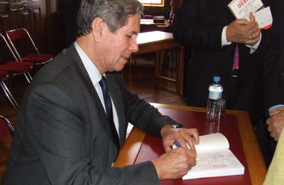 St-Jean-d'Angély : le Prix Agrippa-d'Aubigné à J.-L. Debré (10.04.09)