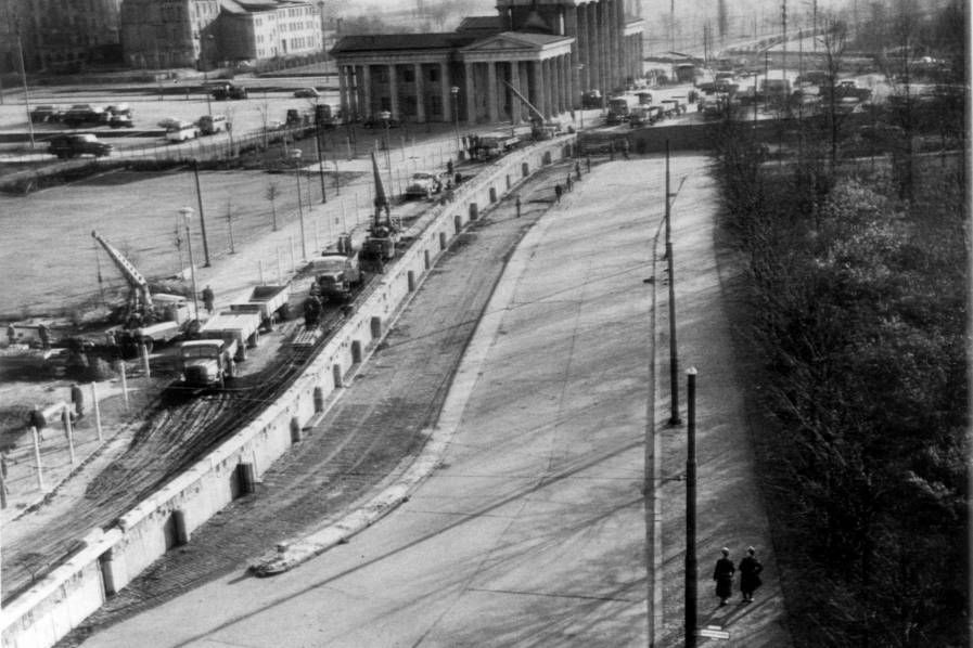 Un historiador aficionado descubre un tramo del Muro de Berlín original