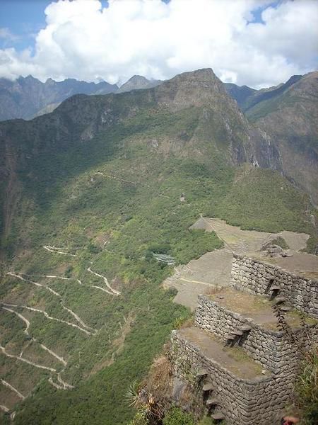 Le Machu Picchu ou la "vieille montagne" en quechua. La cité inca en ruines la plus connue du monde. Ce n'est pas pour rien qu'elle a été élue l'une des 7 merveilles du monde moderne.