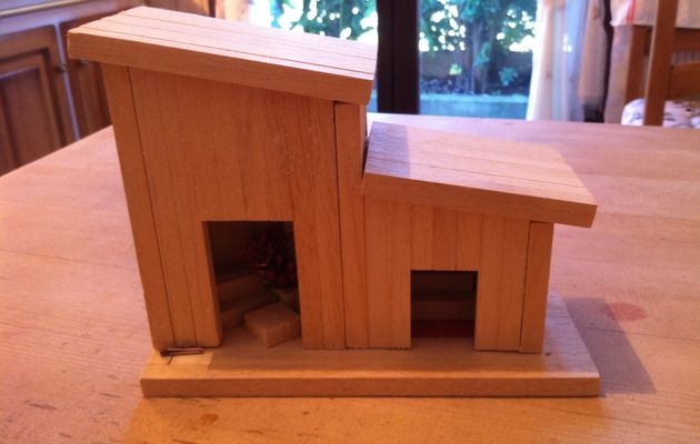 Comment construire une maison en bois miniature