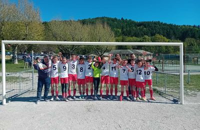 Saint André les Alpes : Les jeunes footeux encore champions des Alpes!