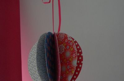 Boule de déco en origami