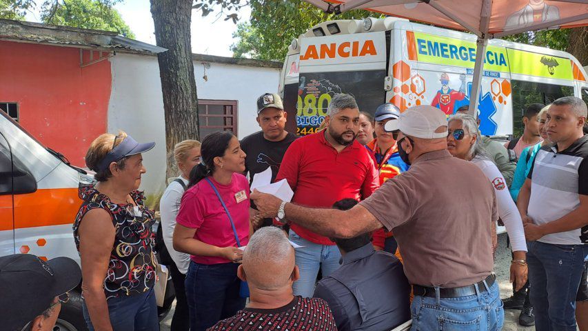 Salud integral 0800 Bigote llegó al sector Boquerón de Carlos Arvelo de la mano del alcalde Ángel Bilbao