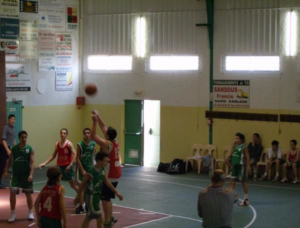 Match hyper serré, suspense insoutenable, public en folie, revivez en images la 1/2 finale des benjamines contre bizanos en 2007