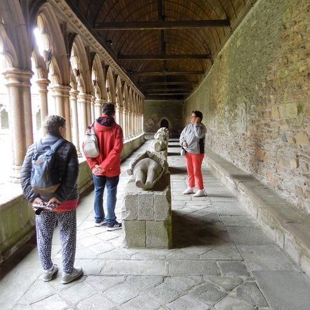 Cathédrale Saint-Tugdual de Tréguier,  le cloître, Bretagne en camping-car