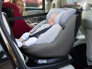 Test du Bébé Confort (Maxi-cosi) AxissFix et AxissFix plus i-Size