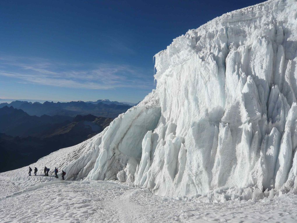 Ouhaouuuu, un sommet à 6088 m !!! On l'a fait ... un truc de dingue.