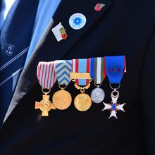 Côtes-d’Armor : Des médailles volées sur le corps d’un ancien combattant dans un funérarium
