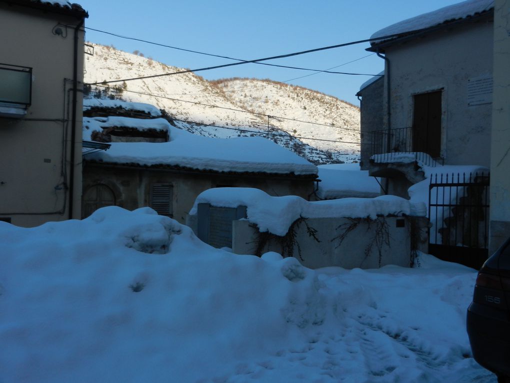 Qualche foto del paese e dei paesaggi
Quelque foto du village et des paysages