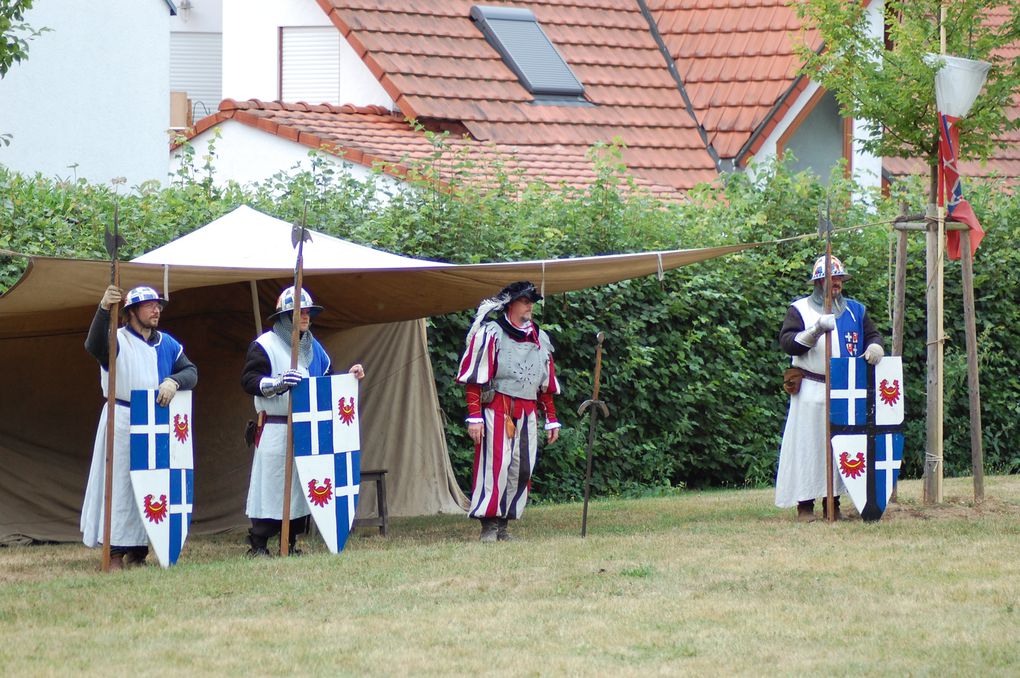 18.07.2010 Obergrombach
Burgfest mit mittelalterlichen Ritterspielen