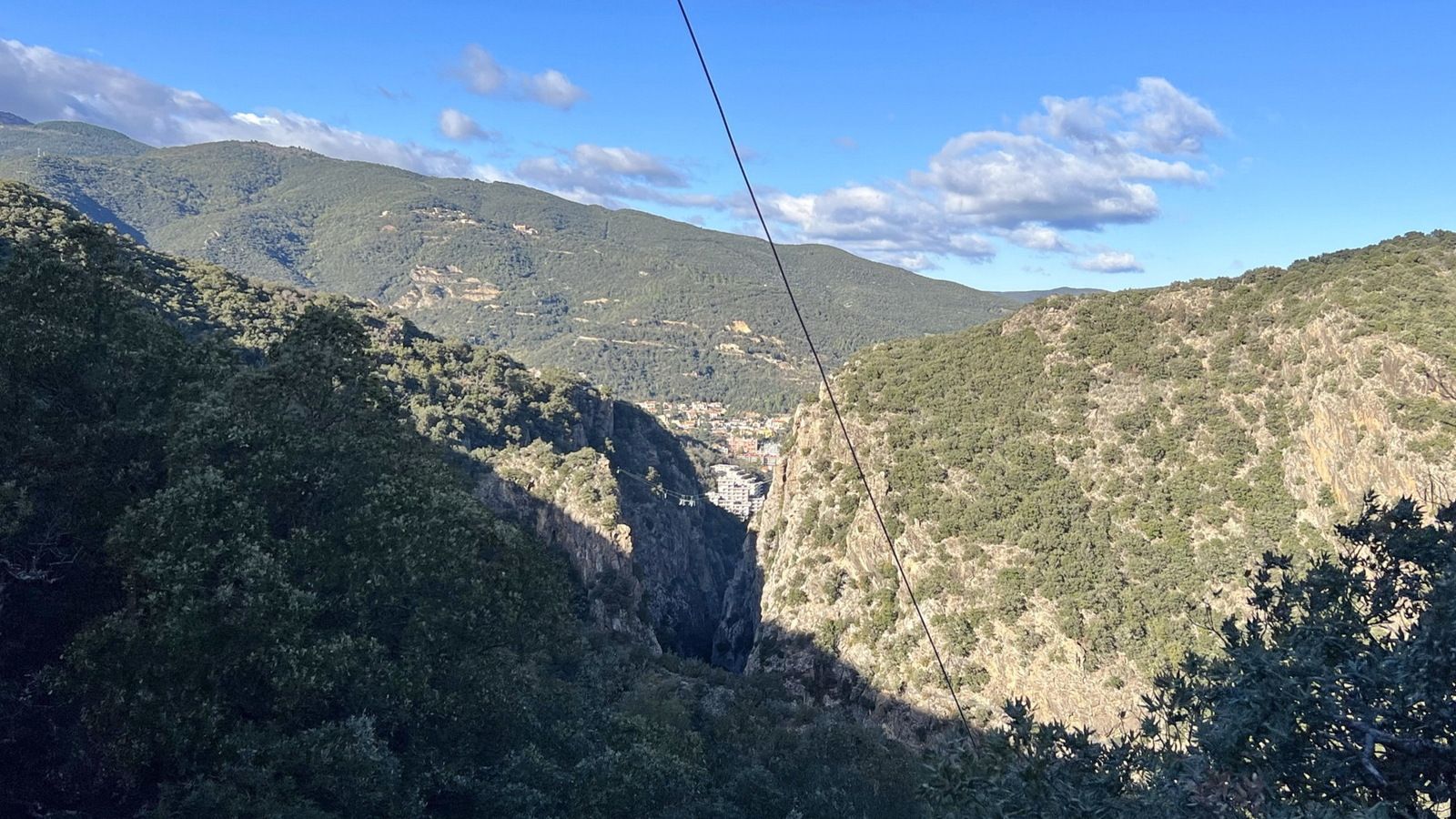 Les gorges du Mondony et la surprenante D 53