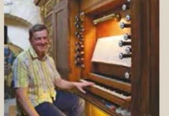 PIERRE CONTAT, MUSICIEN MARTÉGAL 