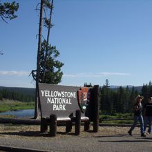 YELLOWSTONE NATIONAL PARK