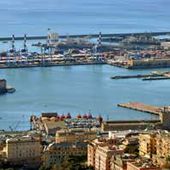 Grève pour la paix et contre le trafic d'arme international au port de Gênes le 31 mars
