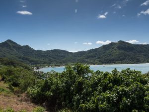 Tahaa, encore un tour en voiture mais avec la presqu'île en plus !