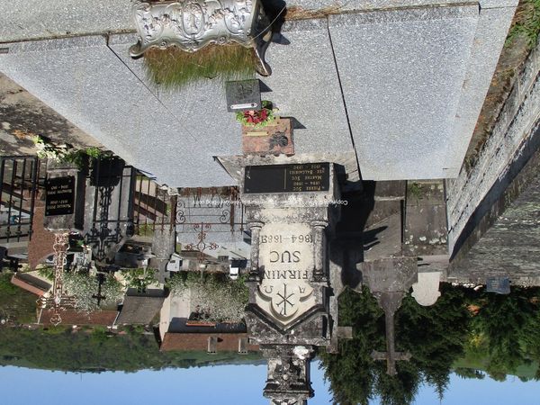 Tombe de Firmin SUC et sa famille à Maurs