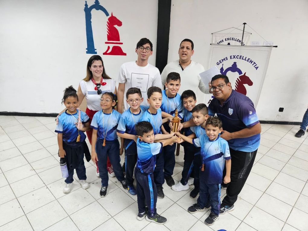Instituto Educativo Juan XXIII se coronó en la V Valida de Ajedrez del Grand Prix Intercolegial Copa “Bogar Guzmán” 