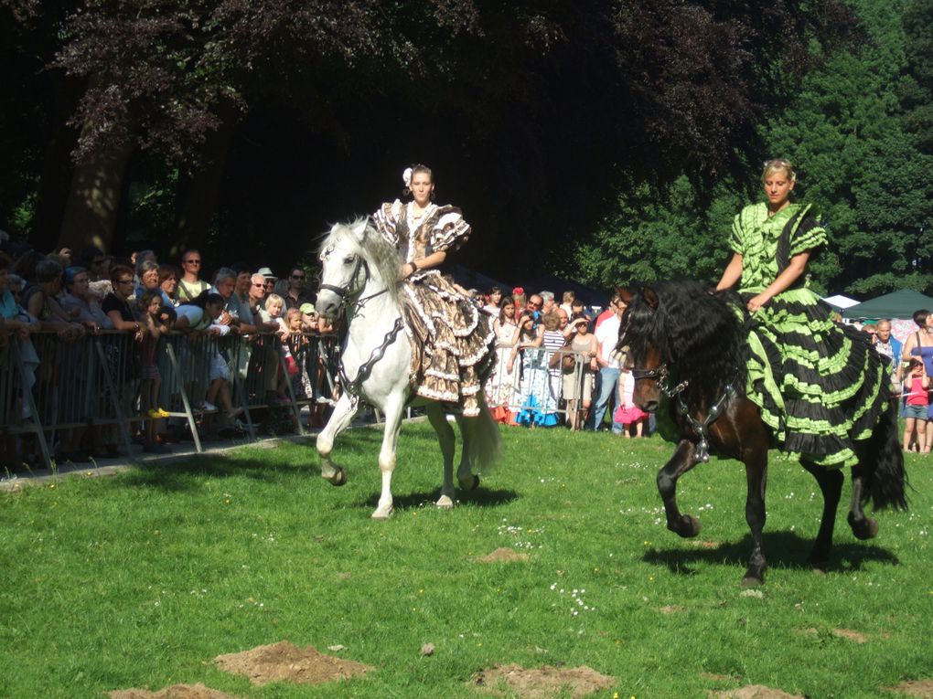 une belle journée de folklore en musique et défilé de chevaux andalous,avec ma meilleure amie Carine et son mari Alain ainsi que mon mari et moi