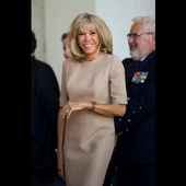 La plainte qui avait été déposée contre moi pour " diffamation " par le cabinet de #Brigitte #Macron a été requalifiée au final de : " atteinte à la vie privée " et " atteinte au droit à l'image ". NATACHA #REY - MOINS de BIENS PLUS de LIENS