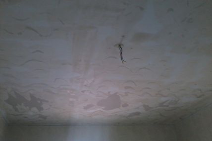 Rénovation d'un plafond d'une salle de bains...