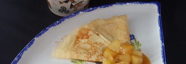 Crêpes sauce aux poires au caramel au beurre salé