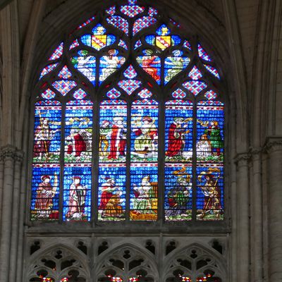 Les vitraux de la nef de la cathédrale de Troyes : les baies 127 et 227.