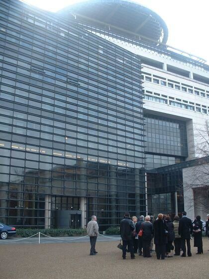 Les militants de la 9&egrave;me se sont rendus &agrave; Paris pour un voyage d'&eacute;tude de deux jours. Au programme : la visite de l'Assembl&eacute;e Nationale en compagnie du d&eacute;put&eacute; Bernard Schreiner, le QG de campagne de Nicolas Sarkozy, et le minist&egrave;re des Finances &agrave; Bercy